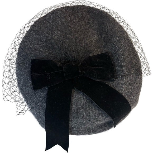 Masaki Matsuka Wool Barrett Tulle and Velvet Bow Accent in Gray O/S